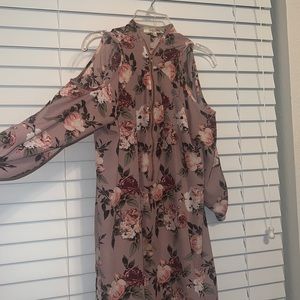 Super cute off shoulder blouse with flower pattern